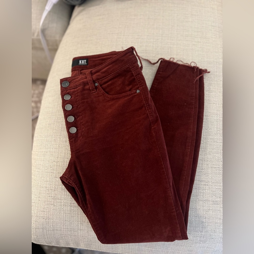 ☂️Dark rust/burgundy corduroy pants